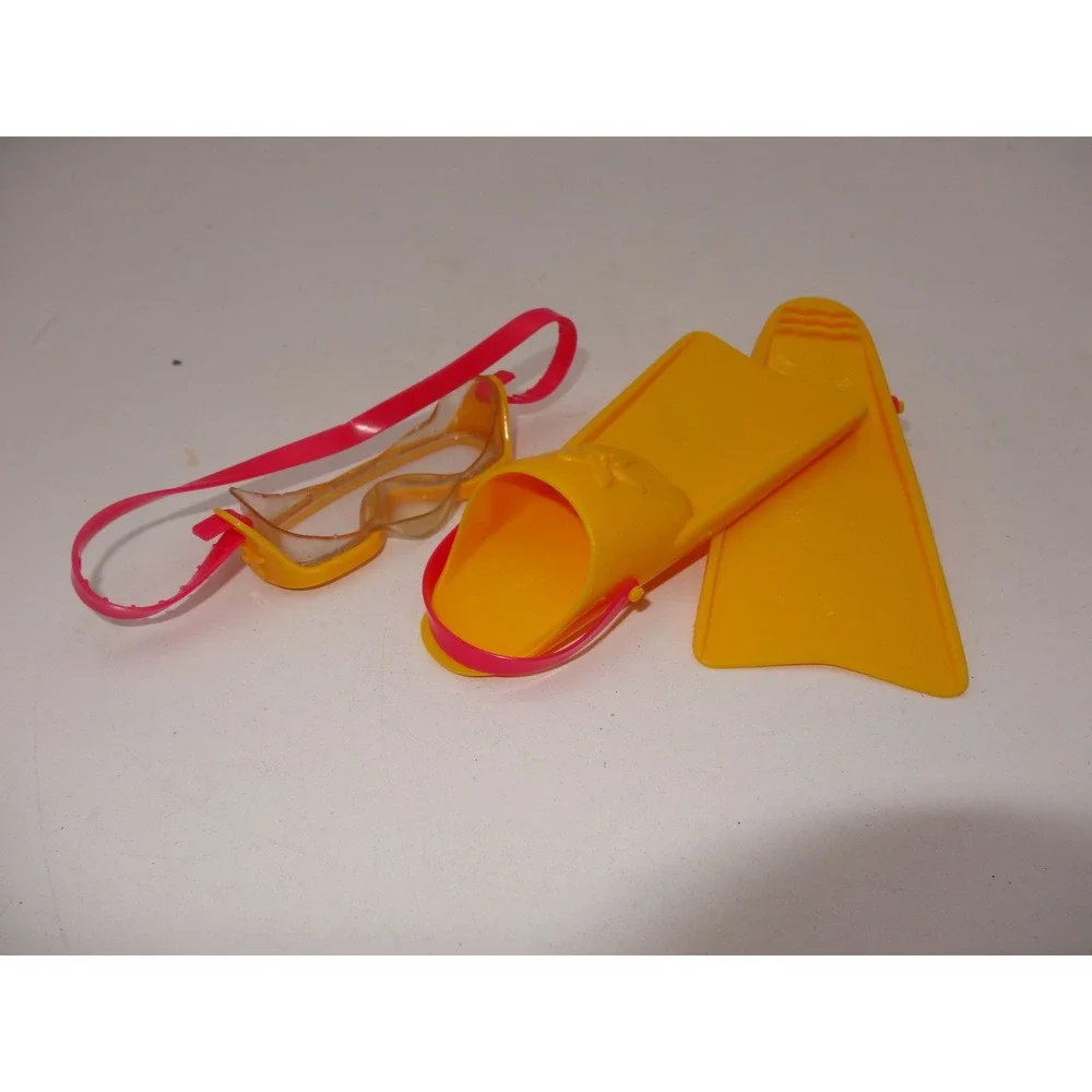American Girl Of Today Pleasant Company Swim Set Fins Flippers Mask